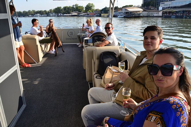 2 hours / Sightseeing Boat cruise Drinks Included - What the small group changes