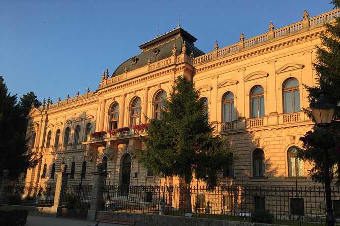 Belgrade City Walk, Gathering and Sightseeing - The French monument and Kalemegdan Park