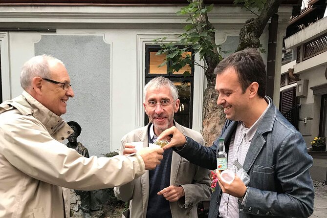 Belgrade Walking Tour in French - Nenad’s guiding style and the value of a small group