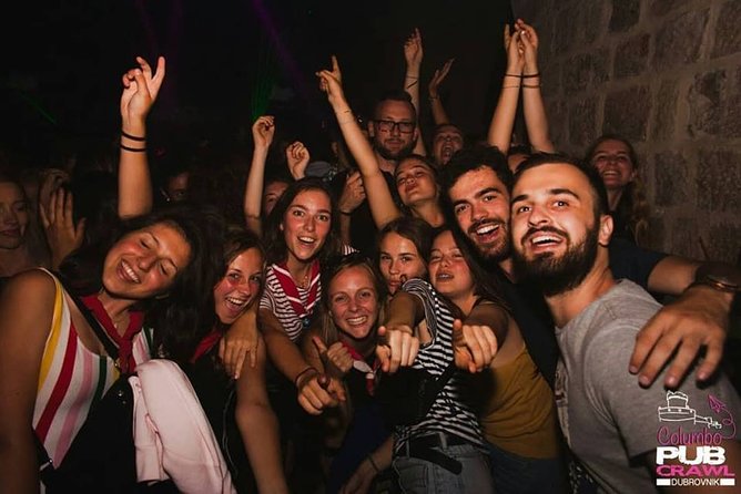 Columbo Pub Crawl Belgrade - Lasta Splav finishes on the Sava