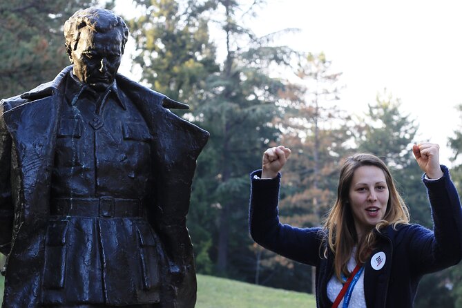 Communist Tour in Belgrade - Trg Republike: Tito, youth rituals, and the 1990s
