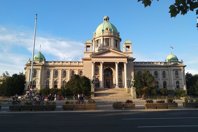 Communist Tour in Belgrade - Generalštab and the visible scars of 1999