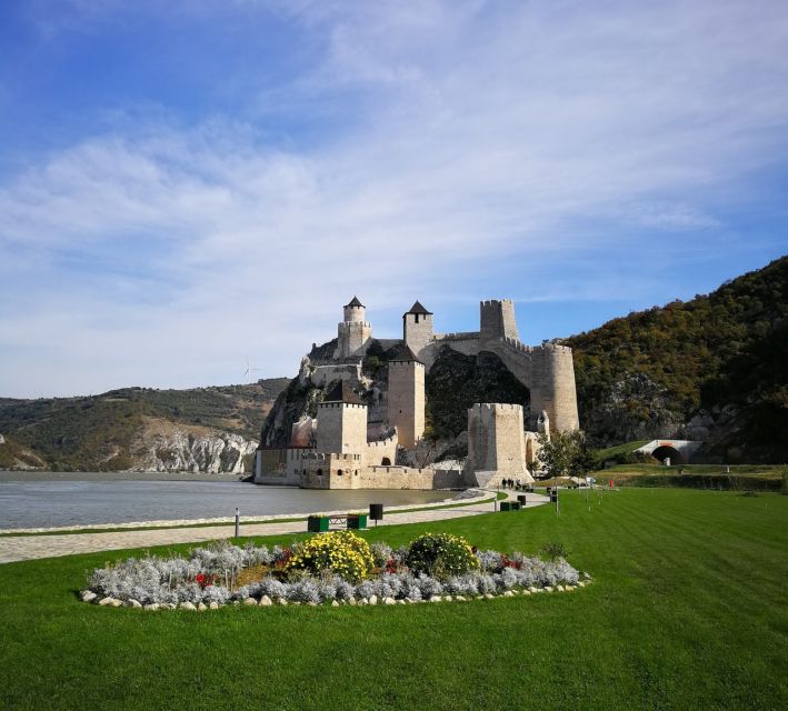 Iron Gate Tour: Golubac Fortress, Lepenski Vir+National Park - Golubac Fortress and its tower legends