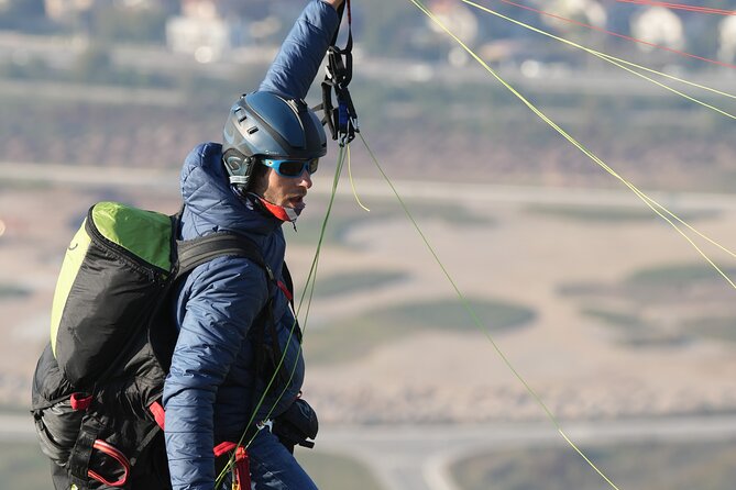 Paragliding Tandem Flight Experience in Sokobanja - The safety briefing and equipment check