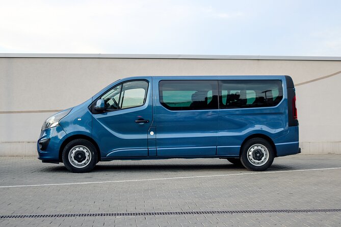 Passenger transport to or from the airport in Belgrade - The Arrival Meeting Point and Driver Check-In