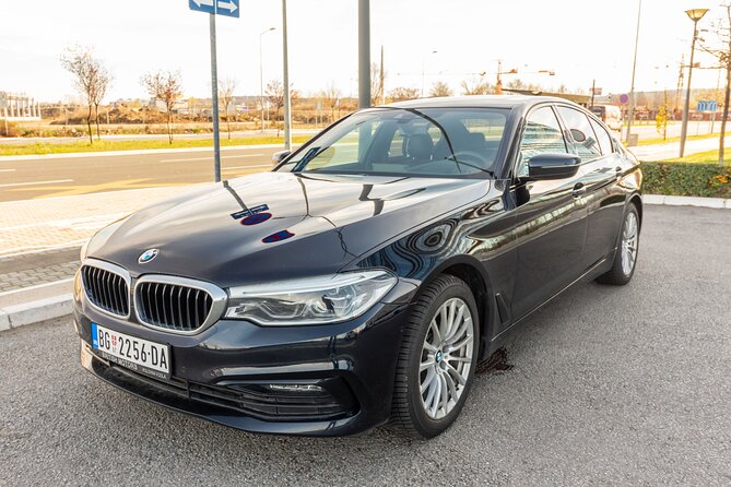 Private Limo Transfer from Beograd Airport to Belgrade downtown - Private space for up to three people