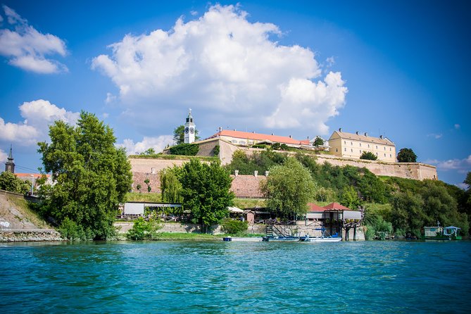 Private Novi Sad, Titanic wine tasting and Farmer's House - Lunch at Salaš 137