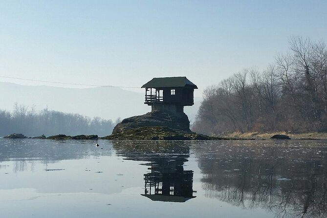 Šargan Eight Railway, Wooden Town & House on Drina river day trip from Belgrade - Seeing the famous house on the Drina